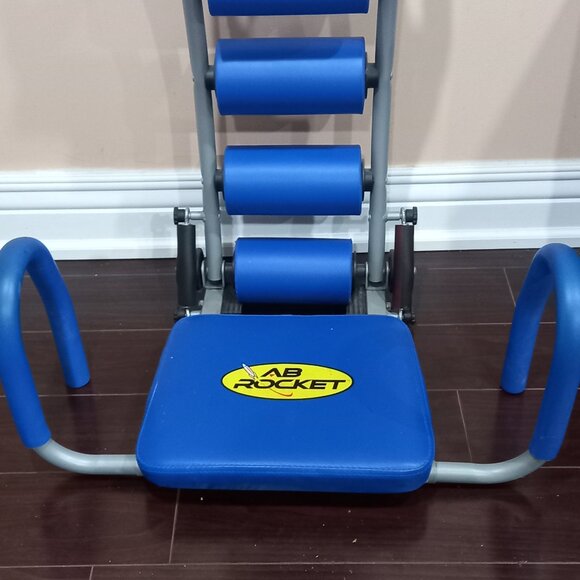 Ab rocket, Balance Disc and 5Lb Dumbells - Picture 6 of 7